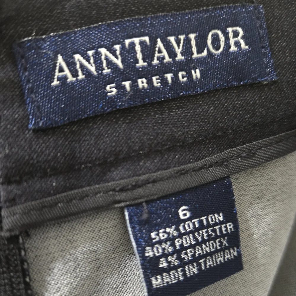 Ann Taylor Dark Blue Pencil Skirt Size 6 - Picture 7 of 7